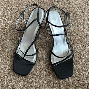 Indeed black tulip strappy dress heel